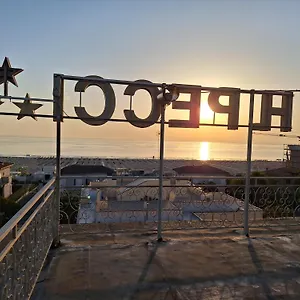 https://hotel-pecci.emilia-romagnahotels.net